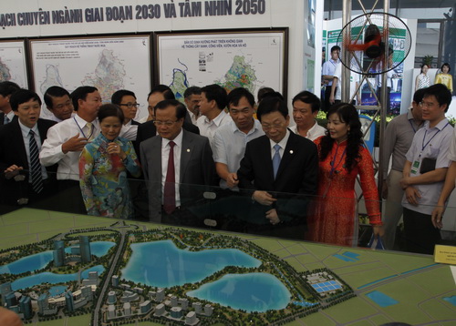 Triển lãm thành tựu của Thủ đô qua 60 năm xây dựng và phát triển ảnh 2